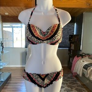 Sundaze leopard bikini top & bottom set 36C